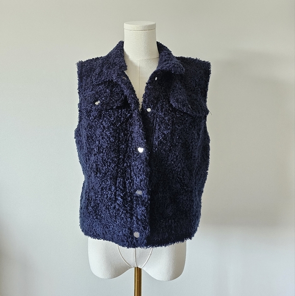 Gap L Navy Blue Fuzzy Vest Button Up - Picture 1 of 5